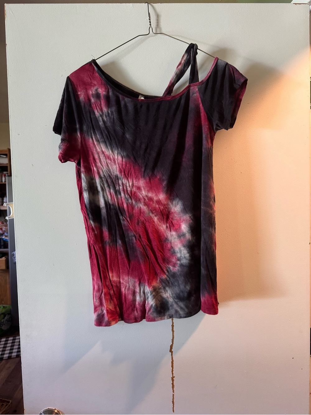 Magic Fit Burgundy and Black Tie-Dye Short Sleeve Top